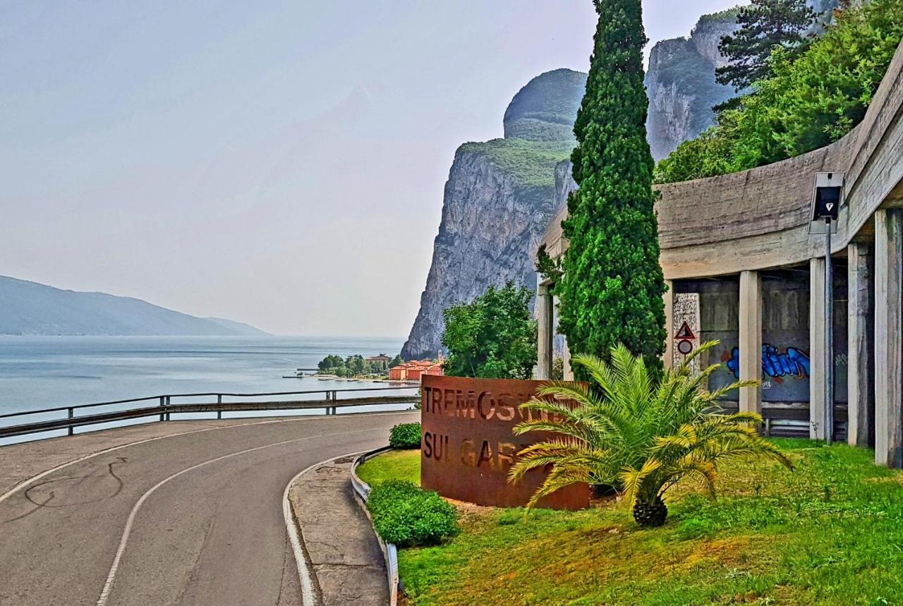 Casa Gina Garden And View By Gardadomusmea Villa Tremosine Bagian luar foto